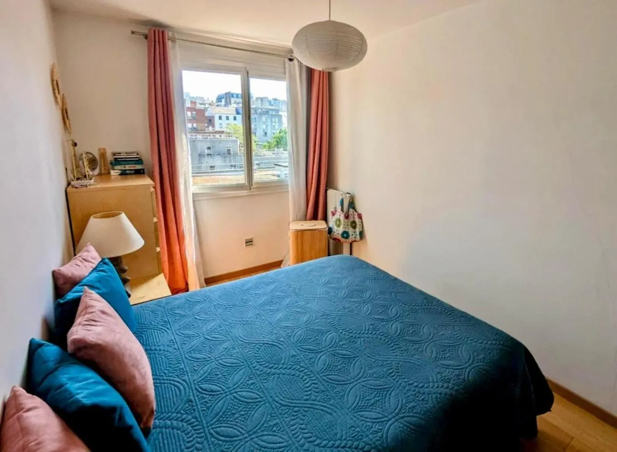 Spacieux Appartement Balcon Paris France