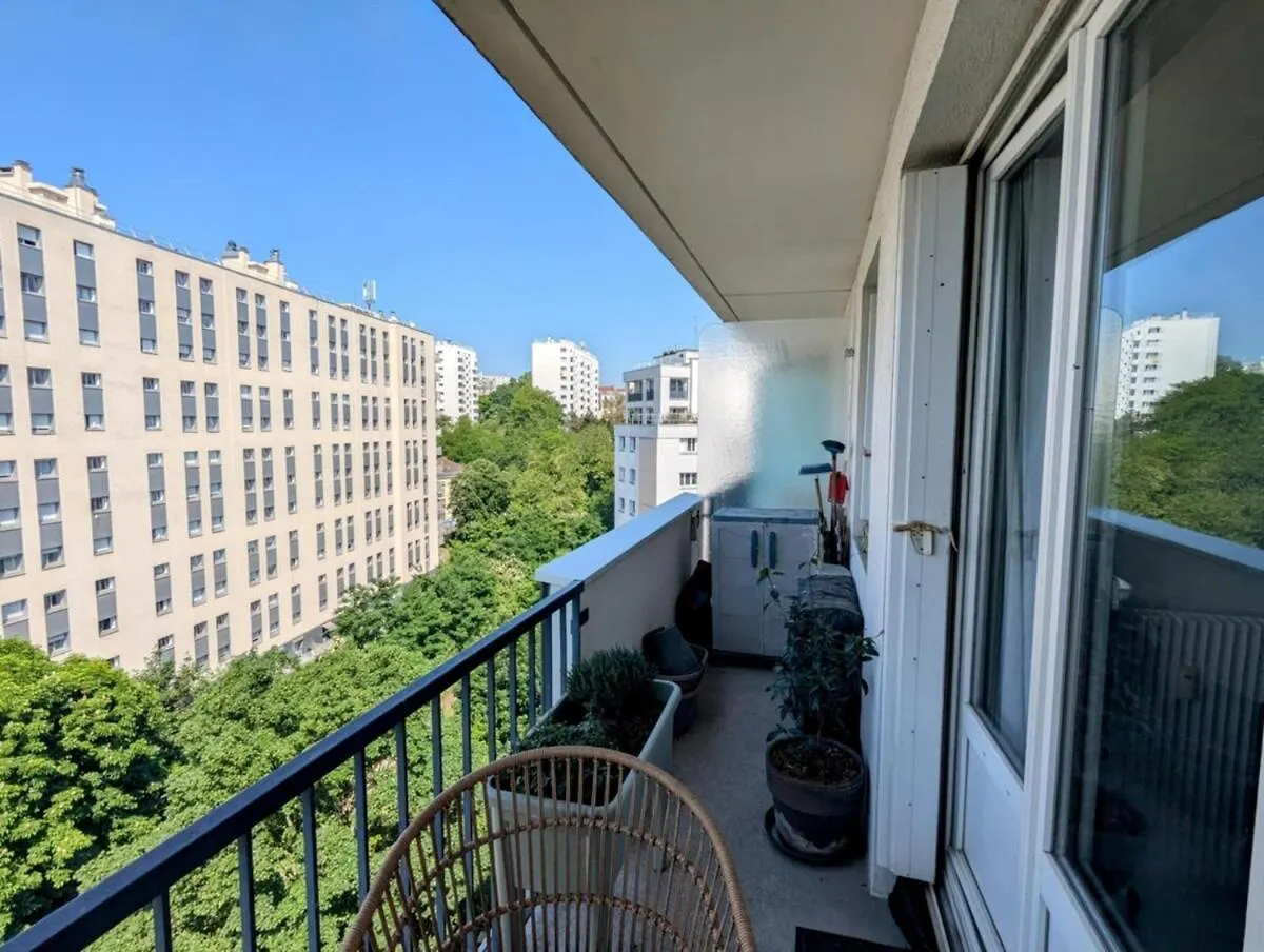 Apartment Spacieux Appartement Balcon Paris France